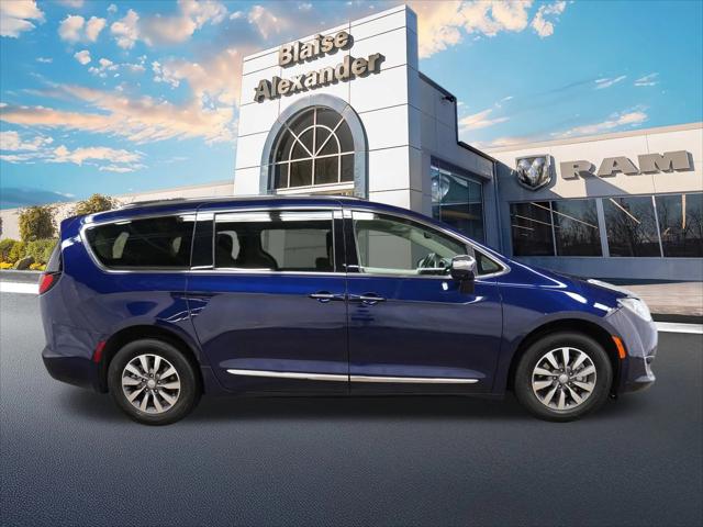 2020 Chrysler Pacifica Hybrid Limited
