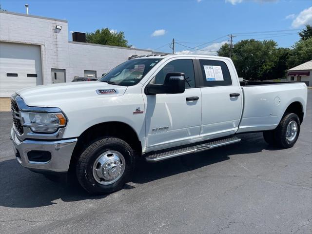 2024 RAM 3500 Big Horn Crew Cab 4x4 8 Box 2024 RAM 3500 Big Horn Crew Cab 4x4 8 Box