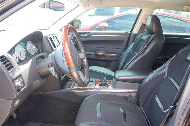 2010 Chrysler 300C Hemi