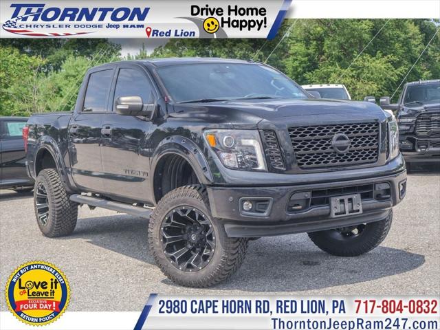 2018 Nissan TITAN SL