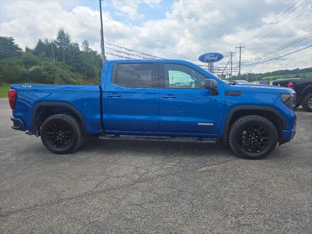 2022 GMC Sierra 1500 4WD Crew Cab Short Box Elevation with 3SB