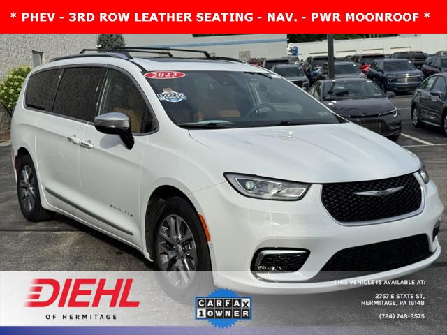 2023 Chrysler Pacifica Hybrid Pinnacle