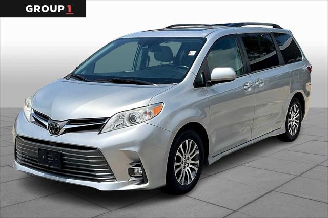 2019 Toyota Sienna XLE 8 Passenger