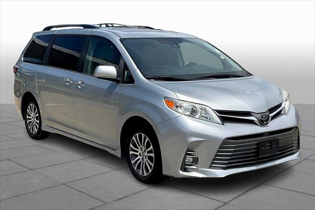 2019 Toyota Sienna XLE 8 Passenger