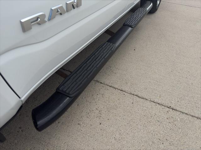 2022 RAM 1500 Big Horn Crew Cab 4x4 57 Box 2022 RAM 1500 Big Horn Crew Cab 4x4 57 Box