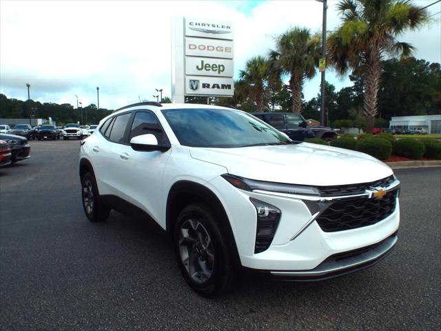 2025 Chevrolet Trax FWD LT