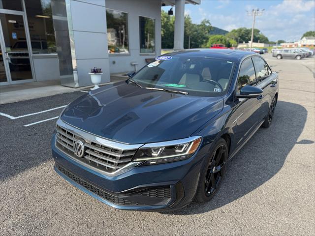 2021 Volkswagen Passat 2.0T R-Line