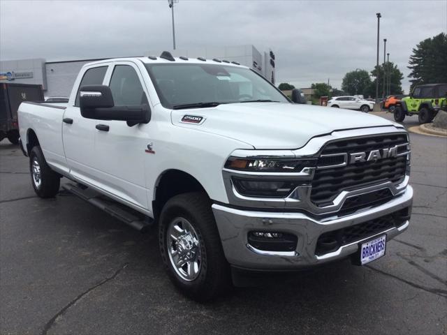 2025 RAM 2500 Tradesman Crew Cab 4x4 8 Box