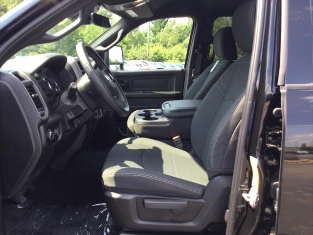 2025 RAM 2500 Tradesman Crew Cab 4x4 64 Box