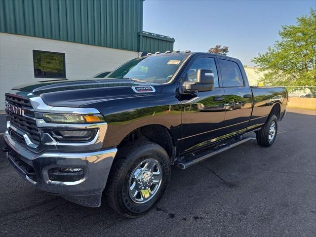 2025 RAM 2500 Tradesman Crew Cab 4x4 8 Box