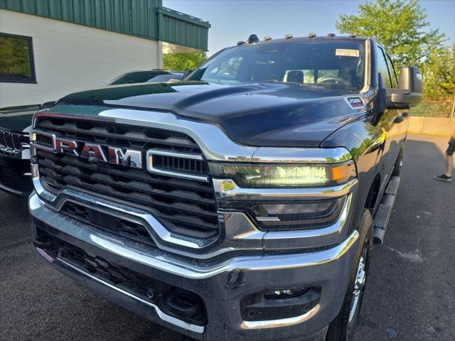 2025 RAM 2500 Tradesman Crew Cab 4x4 8 Box