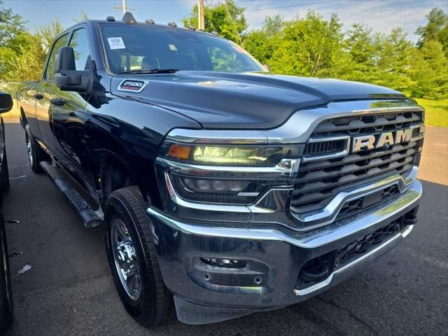 2025 RAM 2500 Tradesman Crew Cab 4x4 8 Box