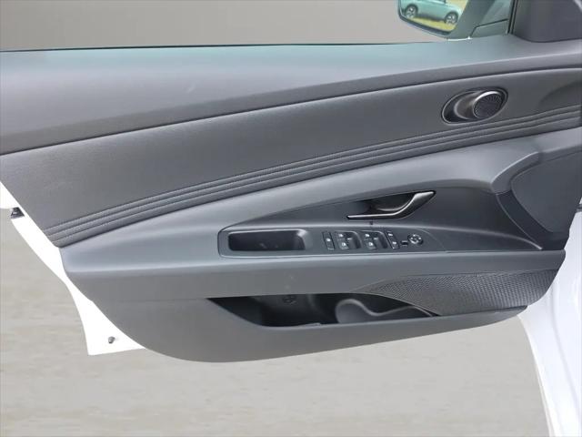 2025 Hyundai Elantra Hybrid SEL Sport