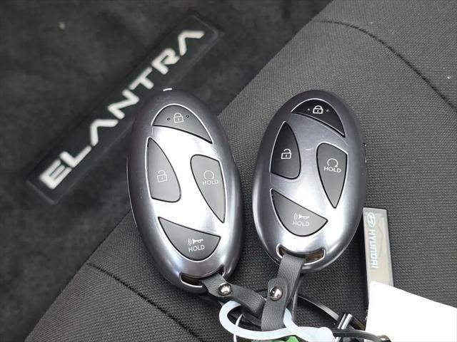 2025 Hyundai Elantra Hybrid SEL Sport
