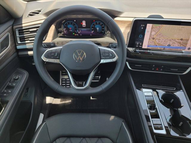 2025 Volkswagen Atlas 2.0T SEL Premium R-Line