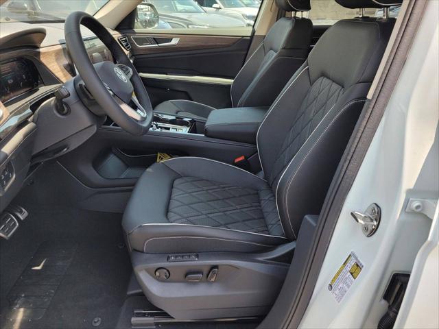 2025 Volkswagen Atlas 2.0T SEL Premium R-Line