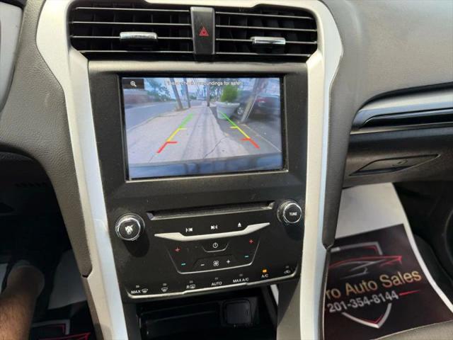 2014 Ford Fusion SE