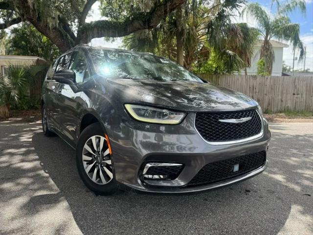 2021 Chrysler Pacifica Touring L for sale in Tampa, FL