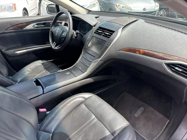 2014 Lincoln MKZ Base