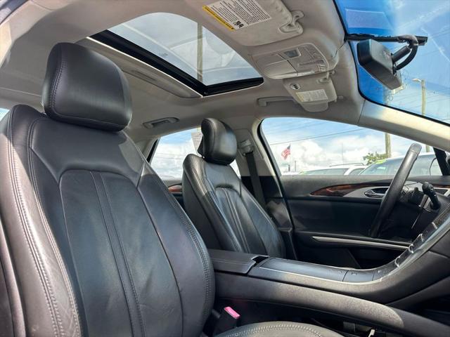 2014 Lincoln MKZ Base