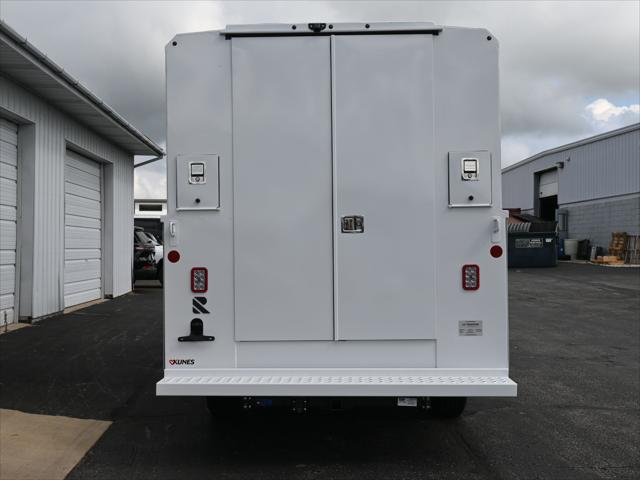 2025 GMC Savana Cutaway Work Van