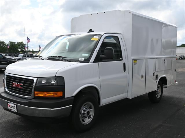 2025 GMC Savana Cutaway Work Van