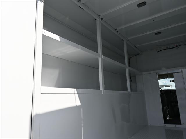 2025 GMC Savana Cutaway Work Van
