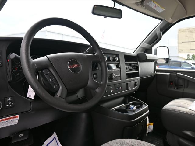 2025 GMC Savana Cutaway Work Van