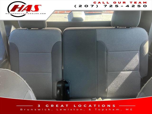 2022 Chevrolet Traverse AWD LT Cloth