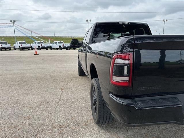 2020 RAM 2500 Big Horn Crew Cab 4X4 64 Box