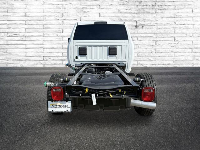 2025 RAM Ram 3500 Chassis Cab RAM 3500 TRADESMAN CREW CAB CHASSIS 4X4 60 CA