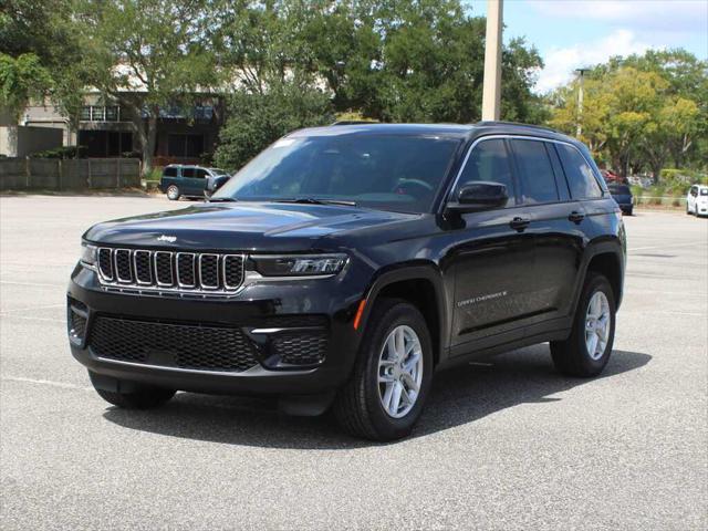 2025 Jeep Grand Cherokee GRAND CHEROKEE LAREDO X 4X2