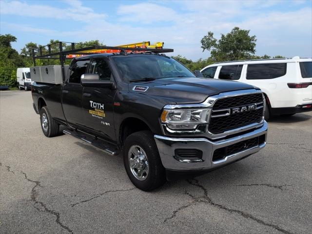 2020 RAM 2500 Tradesman Crew Cab 4X4 8 Box