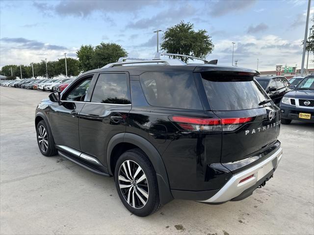 2025 Nissan Pathfinder Platinum 4WD