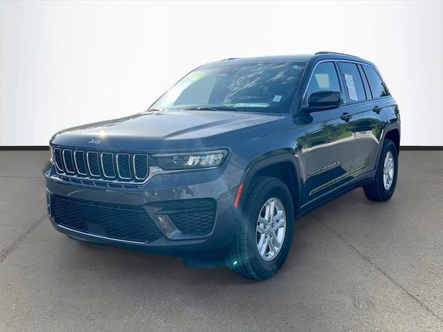 2023 Jeep Grand Cherokee Laredo 4x4