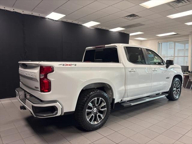 2021 Chevrolet Silverado 1500 4WD Crew Cab Short Bed RST