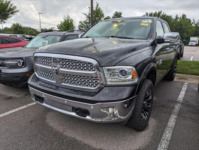 2017 RAM 1500 Laramie Crew Cab 4x4 57 Box