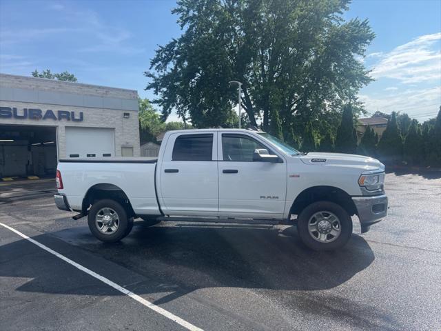 2022 RAM 2500 Tradesman Crew Cab 4x4 64 Box
