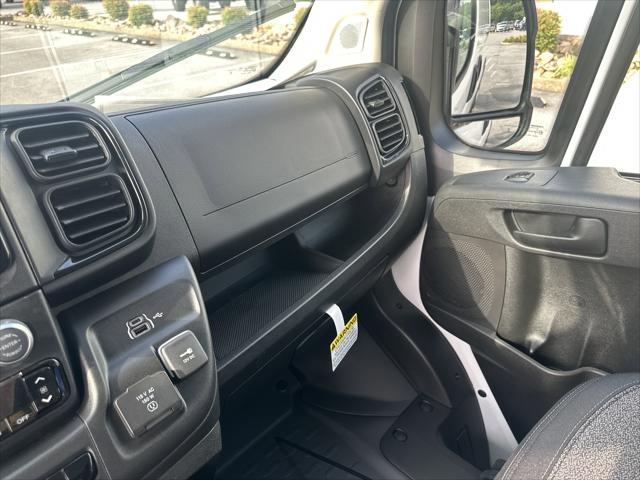 2025 Ram ProMaster Cargo Van Tradesman High Roof 136" WB w/Pass Seat