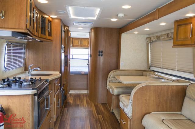 2013 Chevrolet Express Cutaway 4500 Series