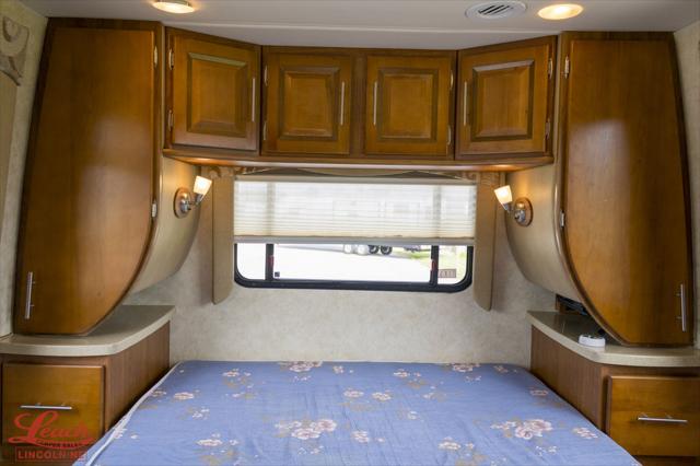 2013 Chevrolet Express Cutaway 4500 Series