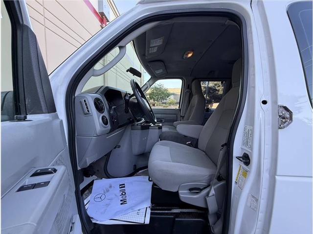 2014 Ford E-150 XLT