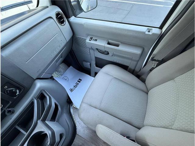 2014 Ford E-150 XLT