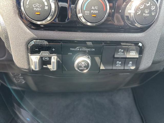 2026 Ram 1500 Tradesman Crew Cab 4x4 5'7" Box