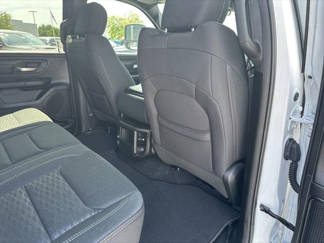 2026 Ram 1500 Tradesman Crew Cab 4x4 5'7" Box