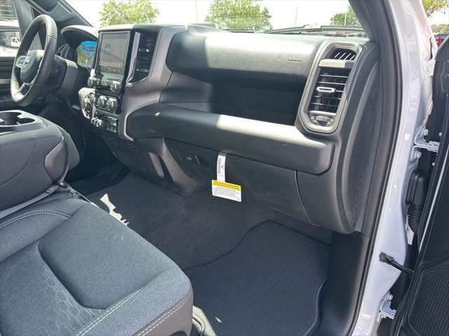 2026 Ram 1500 Tradesman Crew Cab 4x4 5'7" Box