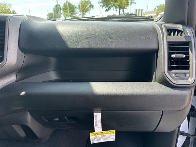 2026 Ram 1500 Tradesman Crew Cab 4x4 5'7" Box