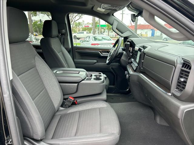 2024 Chevrolet Silverado 1500 2WD Crew Cab Standard Bed LT