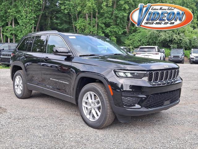 2025 Jeep Grand Cherokee GRAND CHEROKEE LAREDO X 4X4