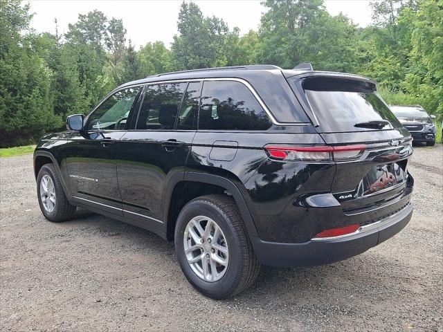 2025 Jeep Grand Cherokee GRAND CHEROKEE LAREDO X 4X4